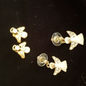 BUNDLE ITEM. 2 pr Angel earrings.
